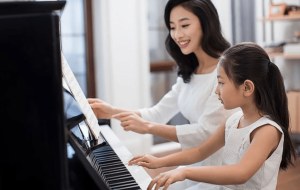 Hướng dẫn cách chọn mua đàn piano cho trẻ em