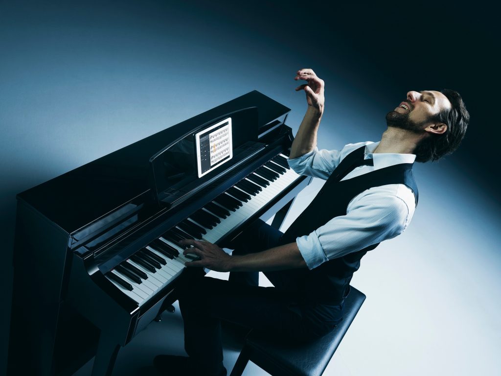 Đàn Piano Điện Yamaha CSP-150 với ứng dụng Smart Pianist
