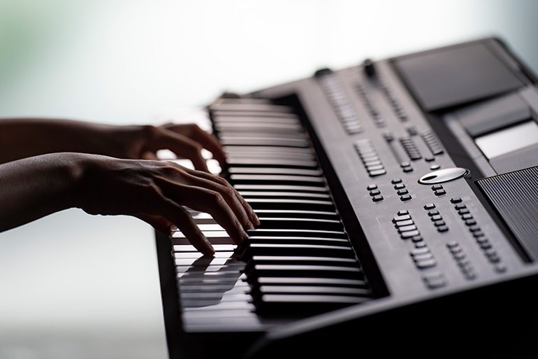 Đàn Organ Keyboard PSR-SX600