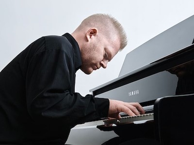 Đàn Piano Điện Yamaha CLP-885